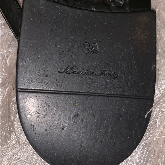 Louis Vuitton Sandals - Picture 5 of 5